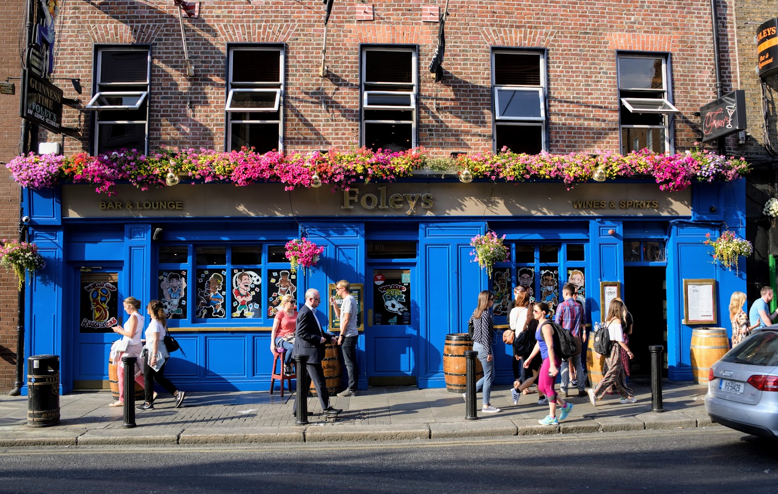 Pub Foley's Foley's Bar — Irish Pub in Dublin, Ireland | Live Music, Food, Sports ...