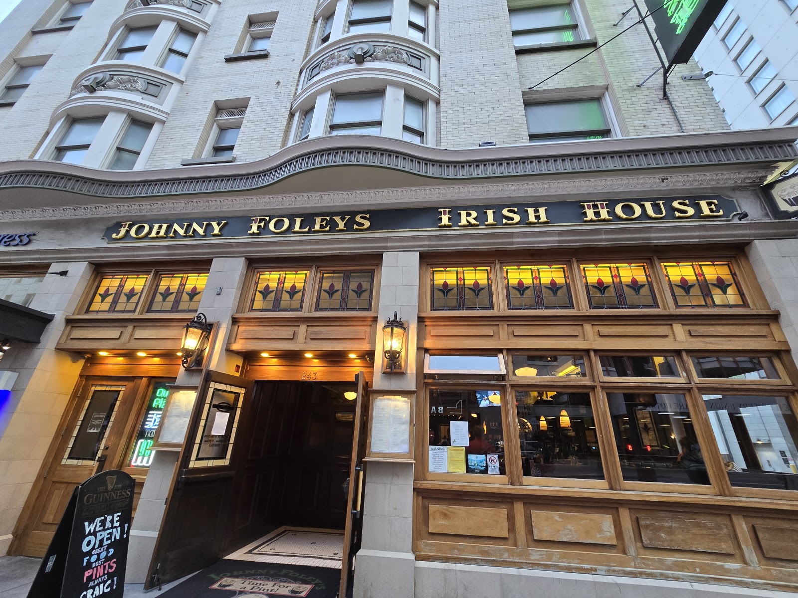Johnny Foley's Irish House — Irish Pub in San Francisco, United States ...